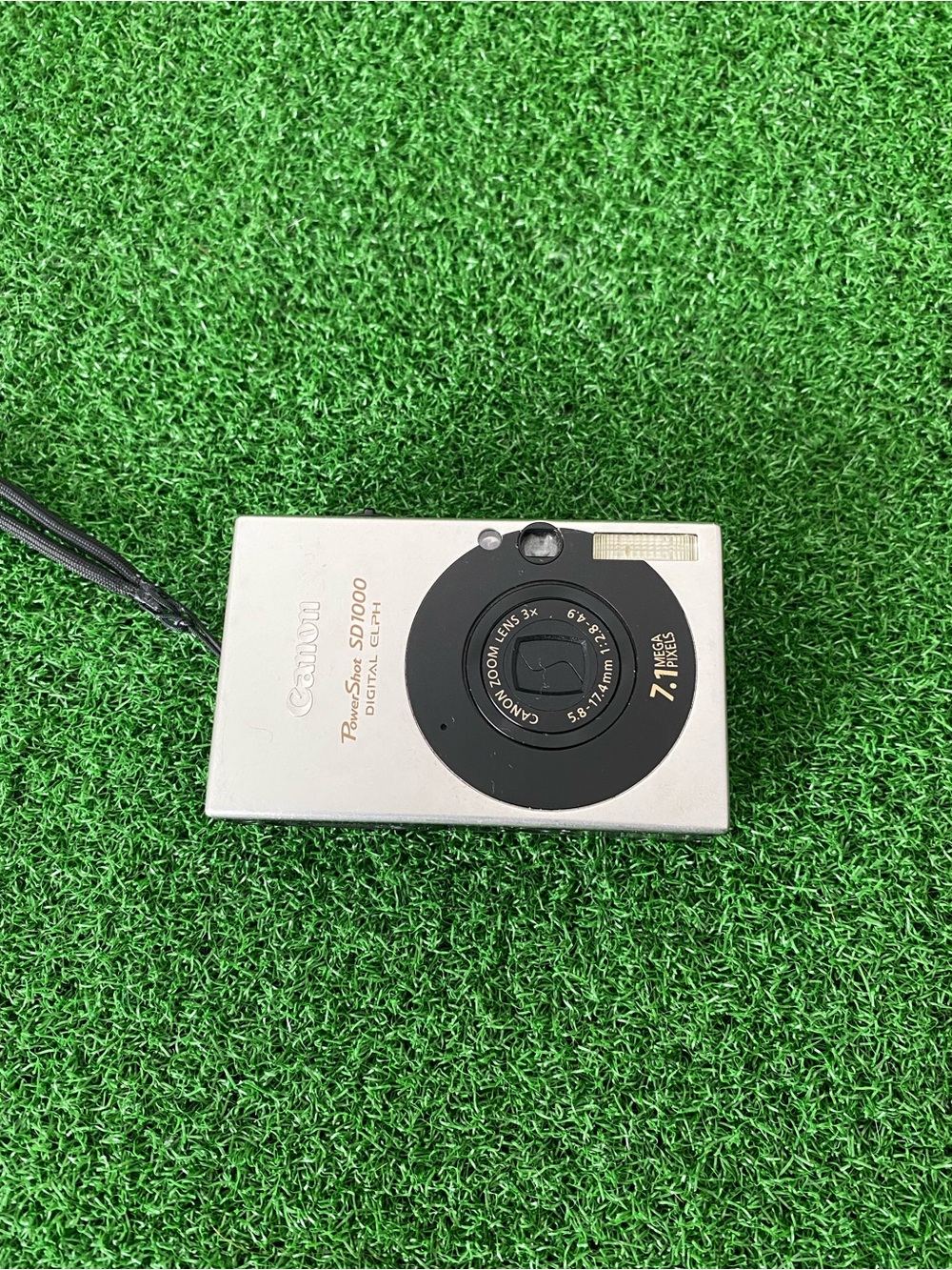 Canon PowerShot SD 1000 Digital Camera
(Jun 026)